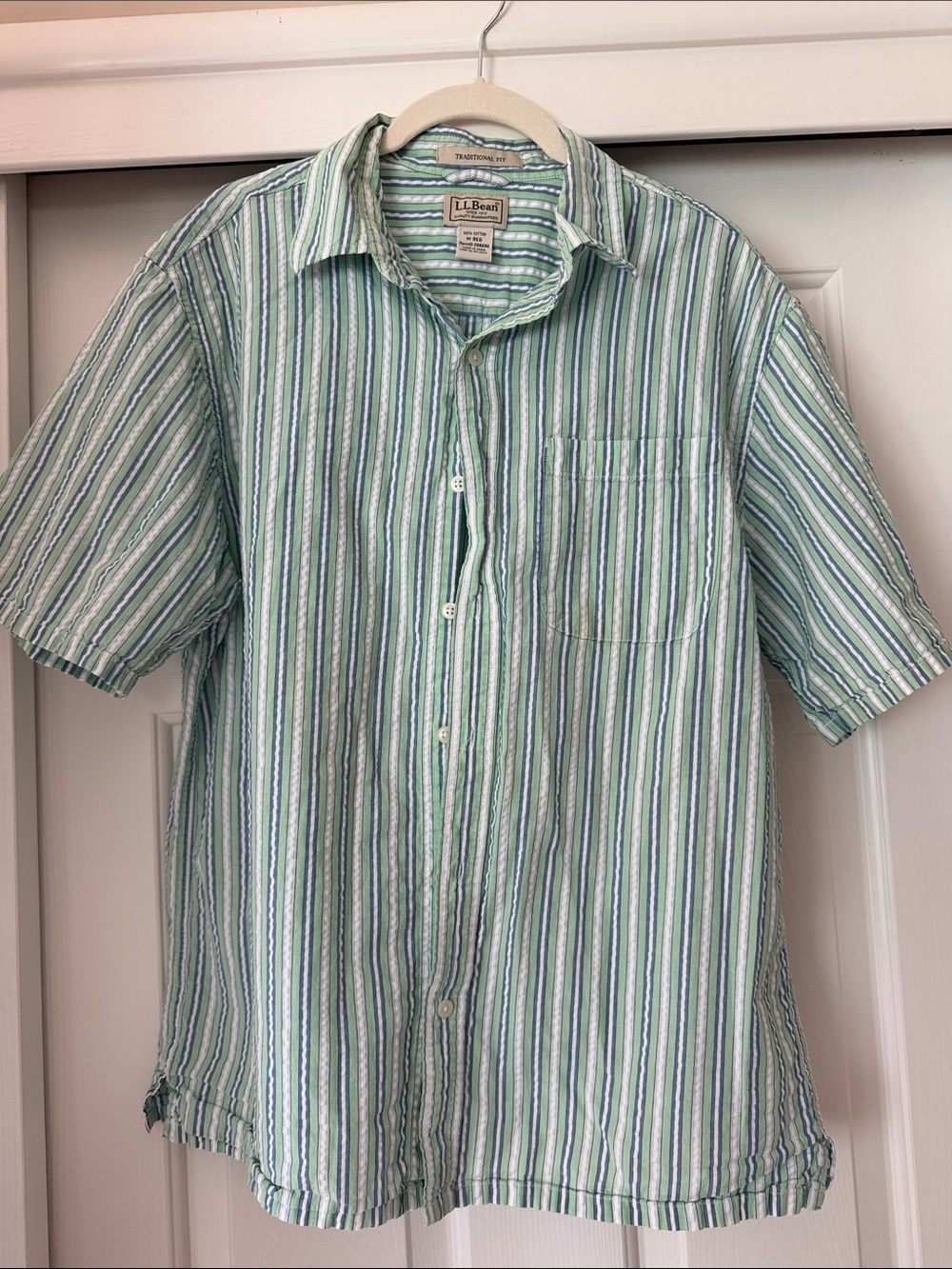 L.L. Bean Men’s Short-Sleeve Striped Button-Down in Green and White size M